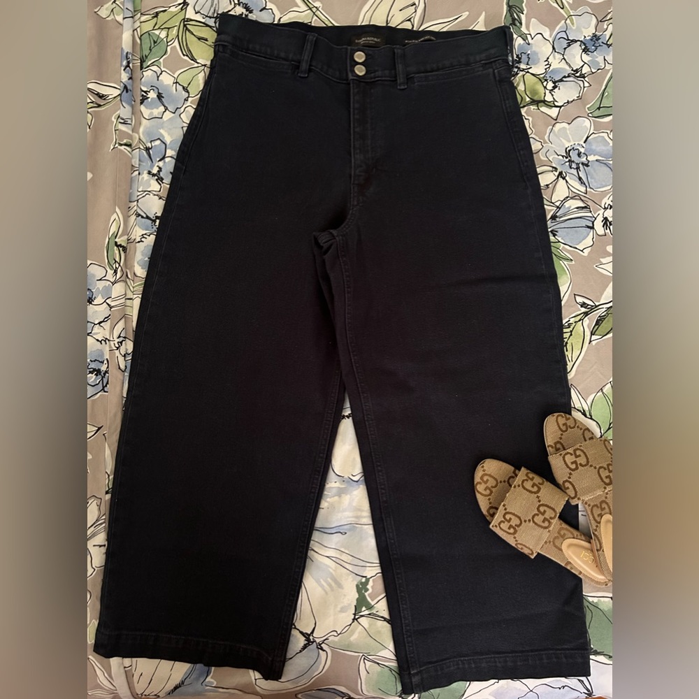Banana Republic High Rise Wide Leg crop jeans